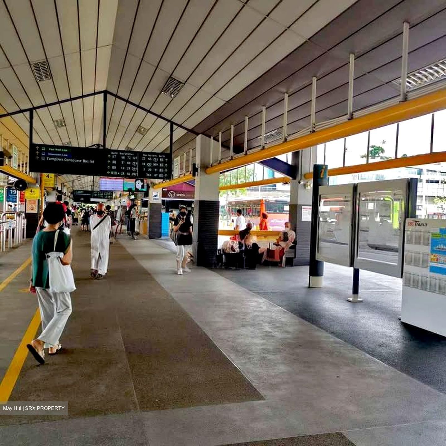 Tampines MRT (D18), Retail #543459141